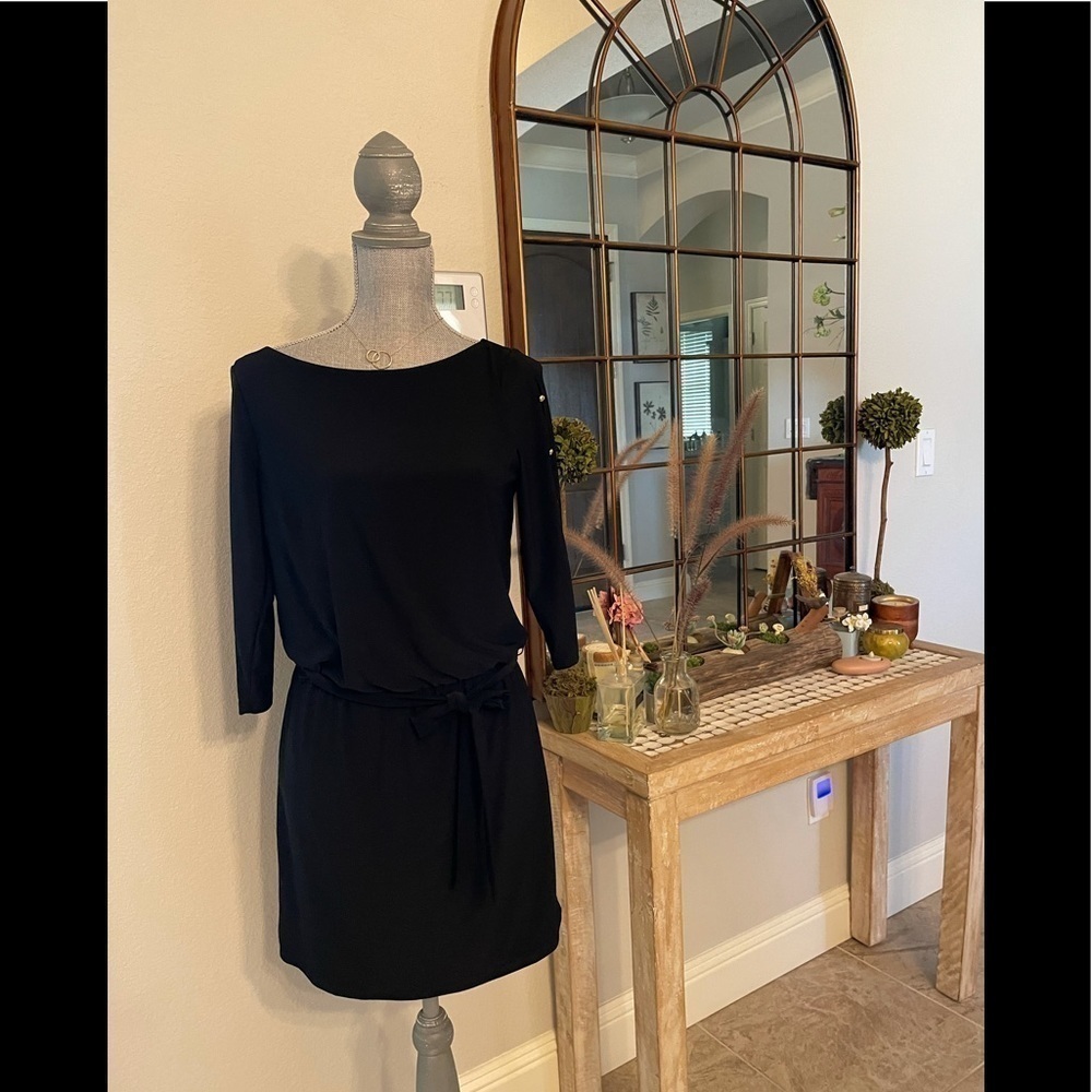 New - WHBM dress - Picture 2 of 6